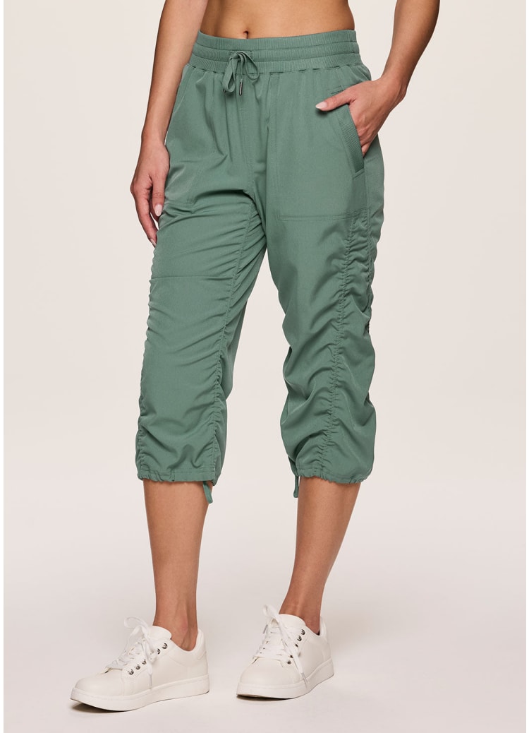 Coral Capri Lounge Natural-Body Pant With Pockets In Carbon, Earth Body